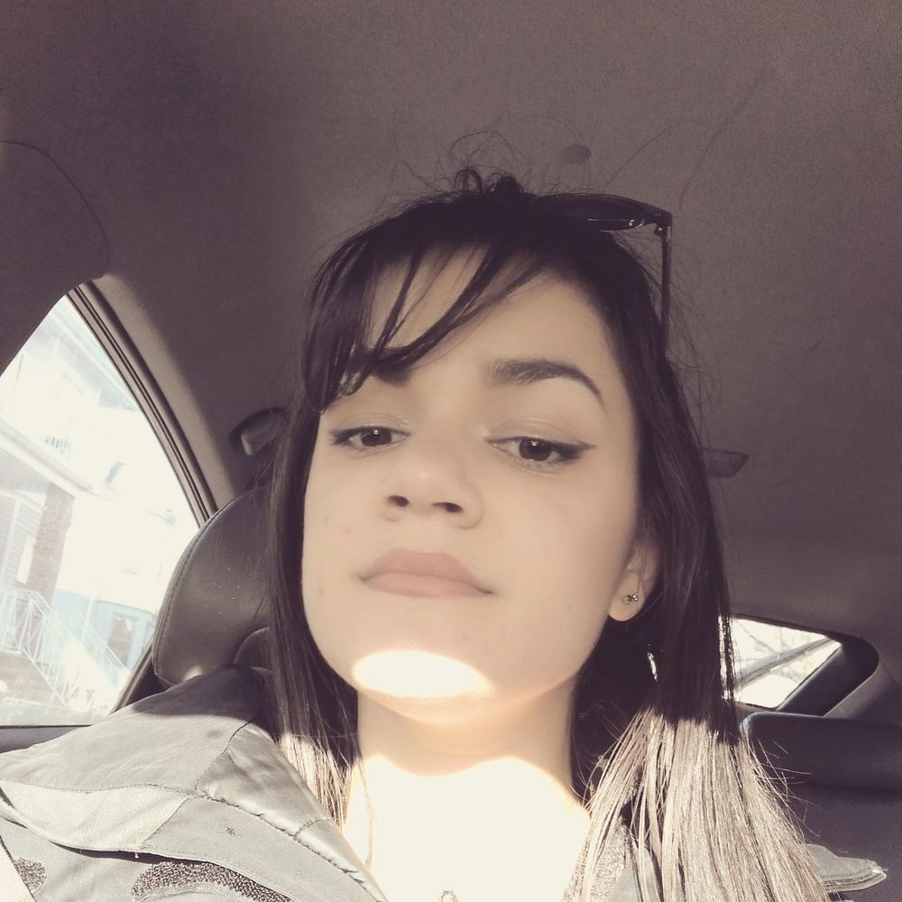 Meet your Posher, Monica